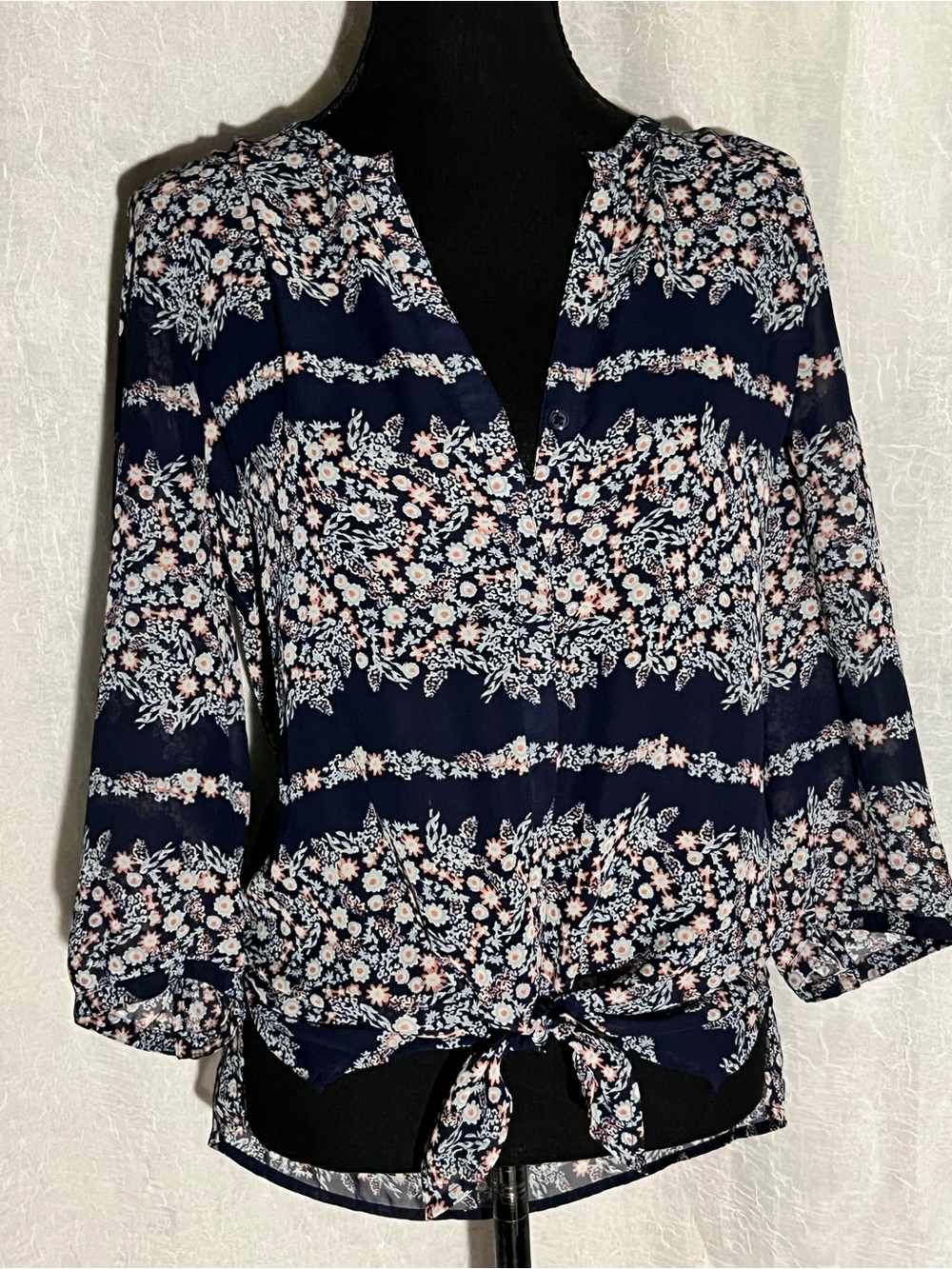 Maurice’s navy & pink button patterned top with tie